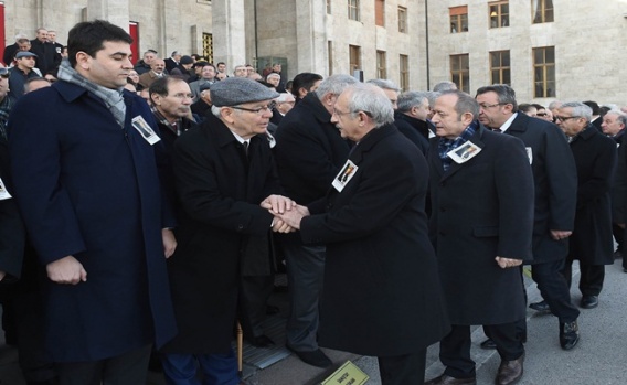 ESKİ TBMM BAŞKANI VE BAKANLARDAN İSMET SEZGİN CENAZE TÖRENİ