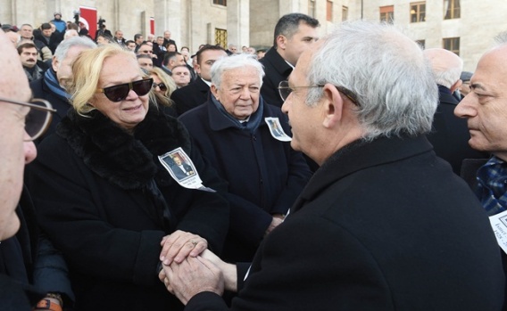 ESKİ TBMM BAŞKANI VE BAKANLARDAN İSMET SEZGİN CENAZE TÖRENİ