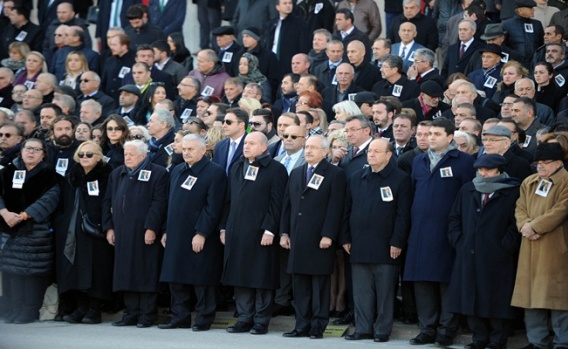 ESKİ TBMM BAŞKANI VE BAKANLARDAN İSMET SEZGİN CENAZE TÖRENİ