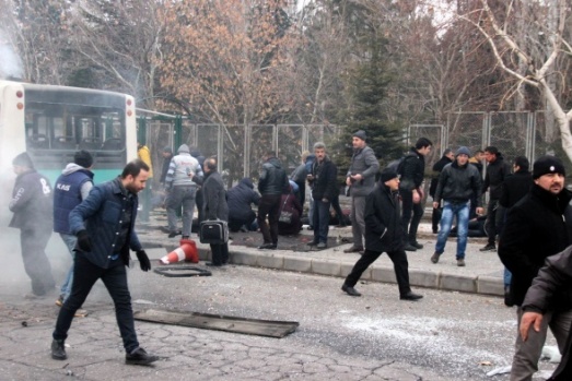 Kayseri Erciyes Üniversitesi önünde patlama