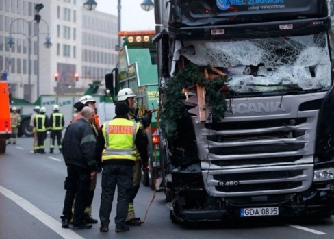 Berlin'deki saldırıyı DEAŞ üstlendi