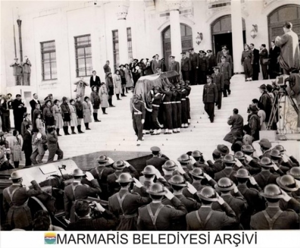 Atatürk'ün cenazesinden hiç görünmeyen fotoğraflar