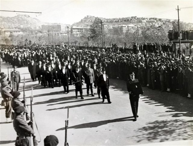 Atatürk'ün cenazesinden hiç görünmeyen fotoğraflar