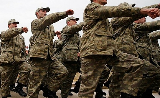 Askerlerin terhis süresi 1 ay ertelendi! Askerlerin terhis süresi 1 ay ertelendi!