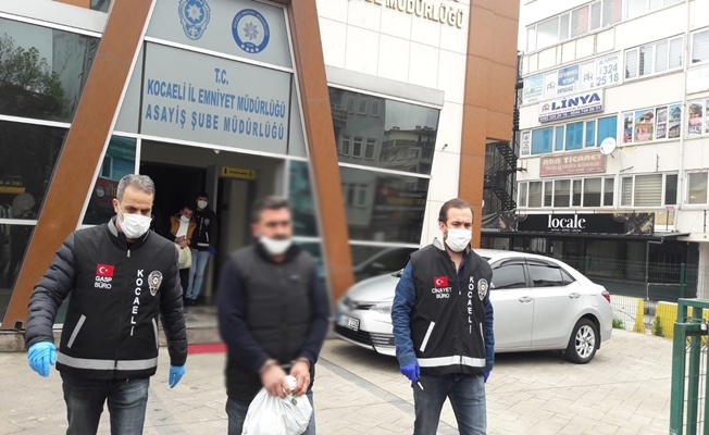 Cinayet zanlıları adliyeye sevk edildi Cinayet zanlıları adliyeye sevk edildi