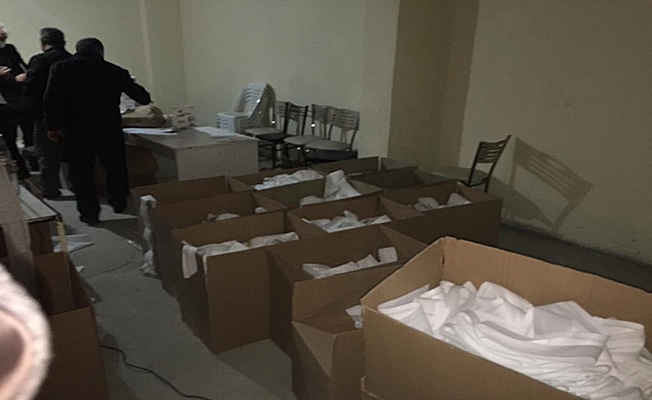 Kocaeli'de kaçak üretilen 15 bin maskeye el konuldu Kocaeli'de kaçak üretilen 15 bin maskeye el konuldu