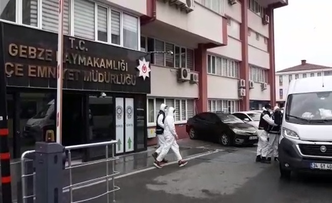 Kocaeli'de silahlı gasp yakan 5 kişi yakalandı! Kocaeli'de silahlı gasp yakan 5 kişi yakalandı!