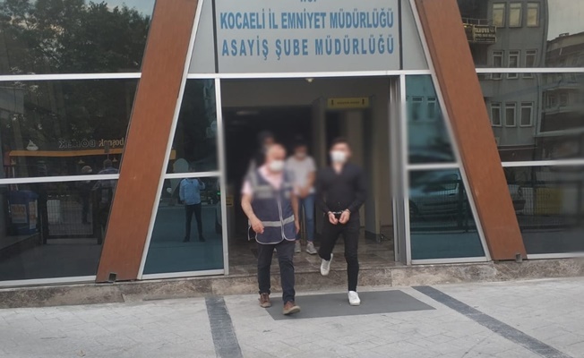 Kocaeli'de aranması olan 2 zanlı yakalandı! Kocaeli'de aranması olan 2 zanlı yakalandı!