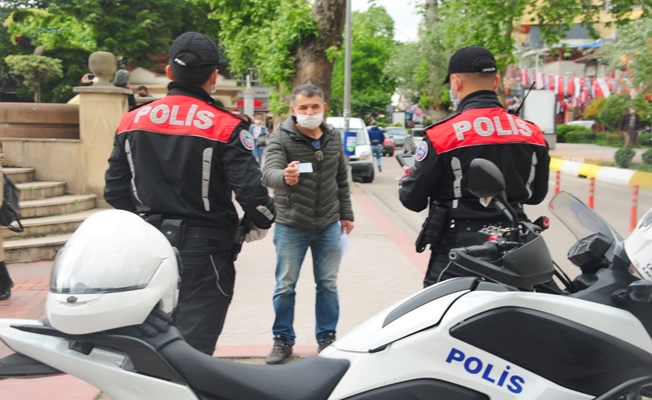 Kocaeli'de yapılan uygulamalarda 38 kişi yakalandı Kocaeli'de yapılan uygulamalarda 38 kişi yakalandı