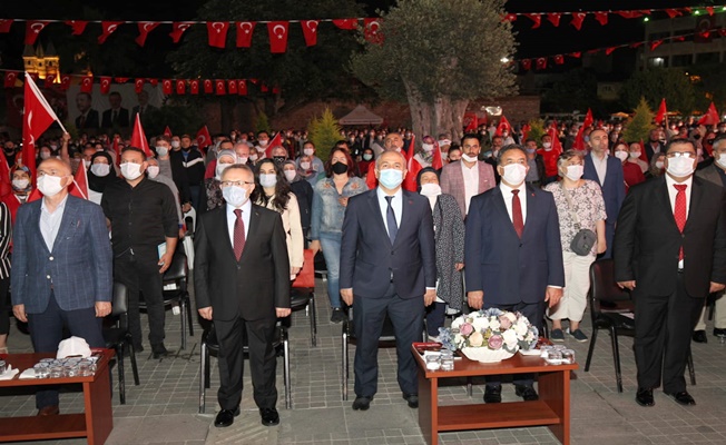  15 Temmuz coşkusu Milli İrade ve Kent Meydanında yaşandı