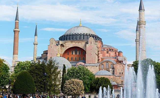 Ayasofya artık cami olarak kullanılacak!