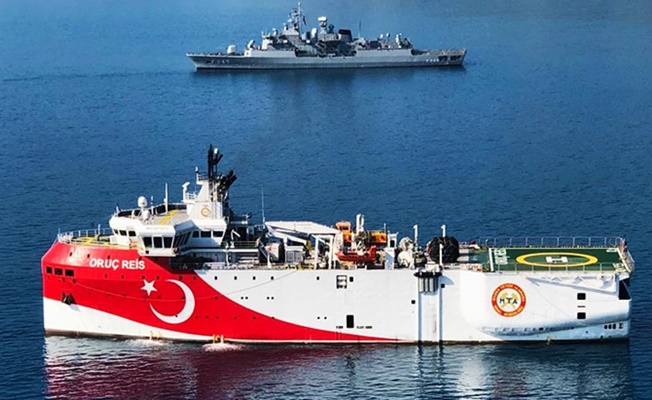 TCG Kemalreis ile çarpışan Yunan gemisi hasar aldı TCG Kemalreis ile çarpışan Yunan gemisi hasar aldı