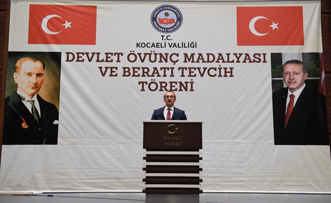 Kocaeli Valisi  Yavuz'dan şehit yakınları ve gazilere övünç madalyası