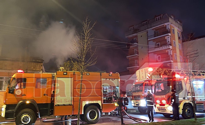 Çayırova'da korkutan yangın! Çayırova'da korkutan yangın!