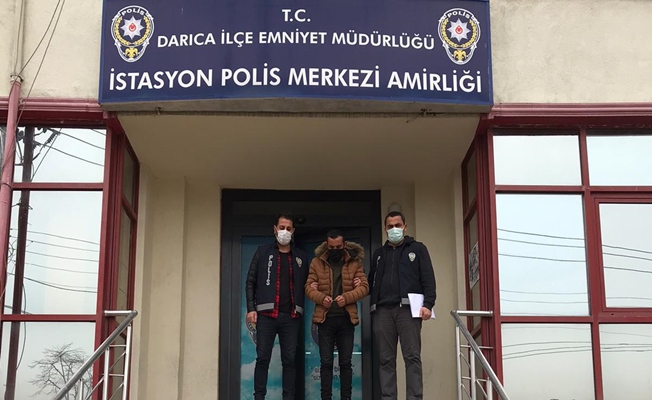650 bin Tl değerindeki çinileri çalan zanlı yakalandı! 650 bin Tl değerindeki çinileri çalan zanlı yakalandı!