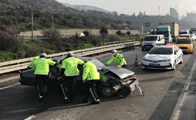 Kocaeli'nde 7 aracın karıştığı zincirleme kaza