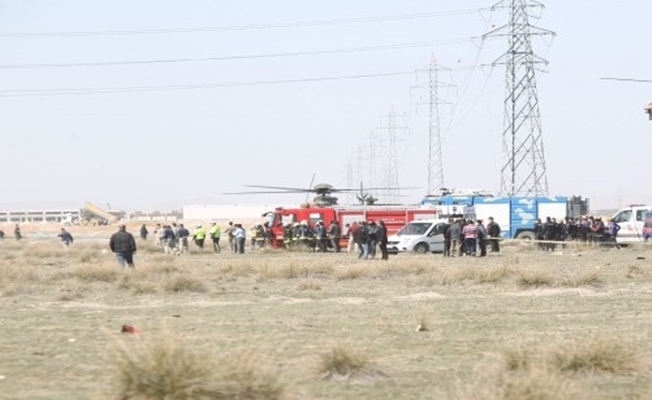 Konya'da Türk Yıldızları uçağı düştü