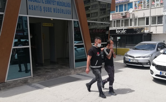 Oto hırsızları Kocaeli'de yakalandı! Oto hırsızları Kocaeli'de yakalandı!