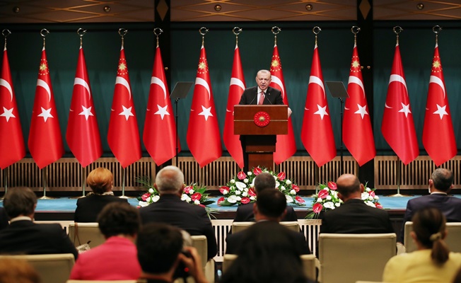 Erdoğan: “1 Temmuz itibarıyla başlamak üzere, sokağa çıkma kısıtlamalarını tümüyle kaldırıyoruz”