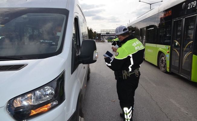Kocaeli'de 48 araç trafikten men edildi Kocaeli'de 48 araç trafikten men edildi