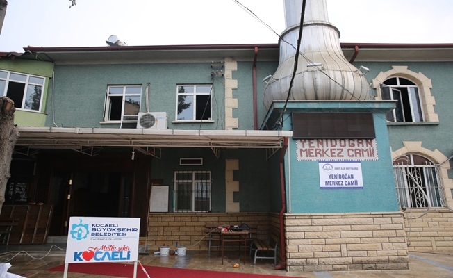 İzmit Yenidoğan Camii’nde onarım çalışmaları devam ediyor
