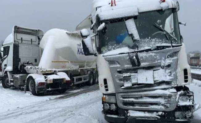 Bolu Dağı’nda zincirleme kaza: 30 araç çarpıştı