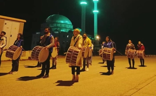 Niğde'de 10 bin öğrenciye sahur eğlencesi