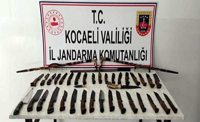 Evinin kilerinde suikast bilekliği üreten şahıs operasyonla yakalandı Evinin kilerinde suikast bilekliği üreten şahıs operasyonla yakalandı