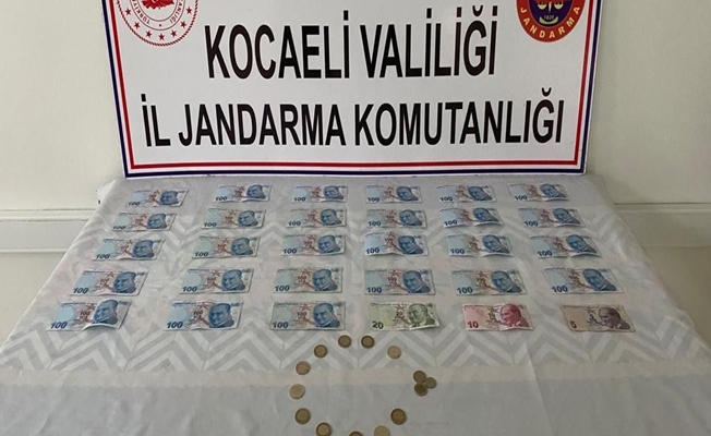 Kendini jandarma olarak tanıtıp para toplayan şahıs yakalandı