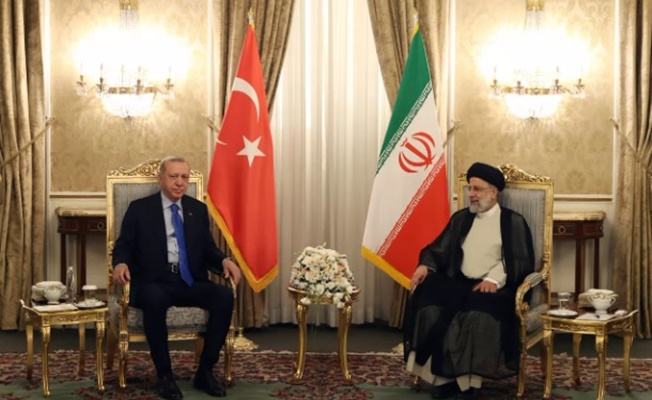 Erdoğan İran'da! Reisi ve Hamaney'le görüştü