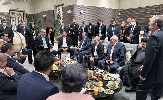 Başkan Erdoğan liderlerle bir araya geldi!