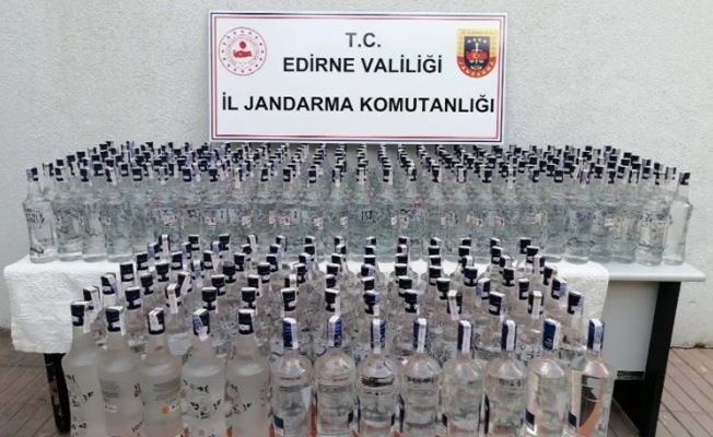 Edirne Jandarması 307 litre kaçak içkiye el koydu