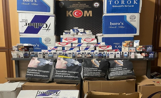 Kocaeli'de onbinlerce kaçak makaron ele geçirildi Kocaeli'de onbinlerce kaçak makaron ele geçirildi