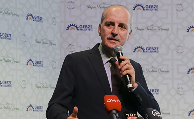 Numan Kurtulmuş, Gebze Belediyesi tarafından düzenlenen tapu teslim törenine katıldı.