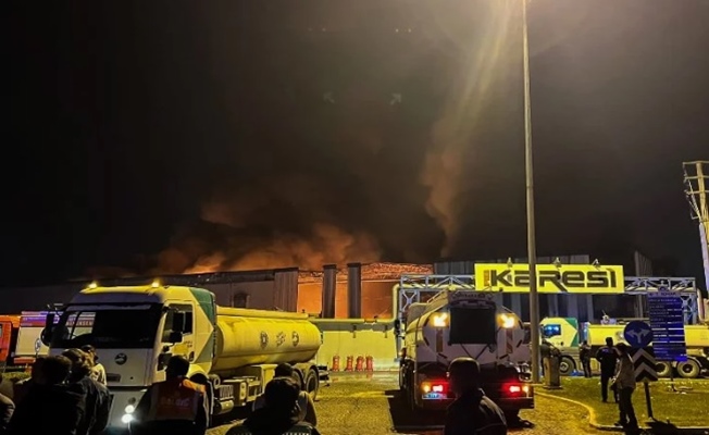 Bursa'daki yangın kontrol altına alındı... Dumanları şehri kapladı