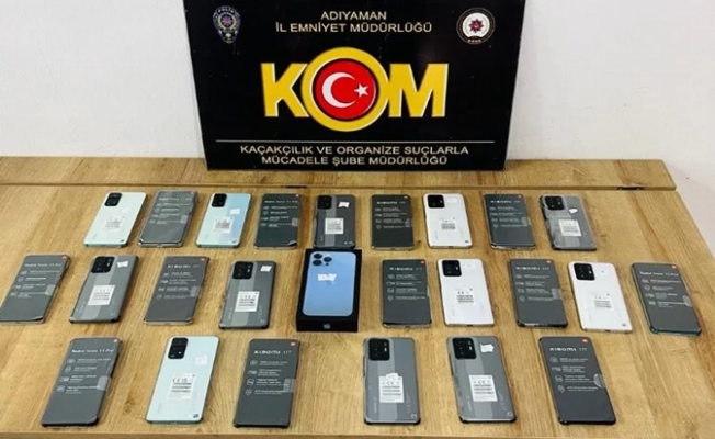 Adıyaman'da gümrük kaçağı telefonlara el konuldu