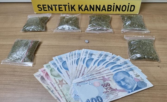Kocaeli'de uyuşturucu baskını; 7 gözaltı Kocaeli'de uyuşturucu baskını; 7 gözaltı