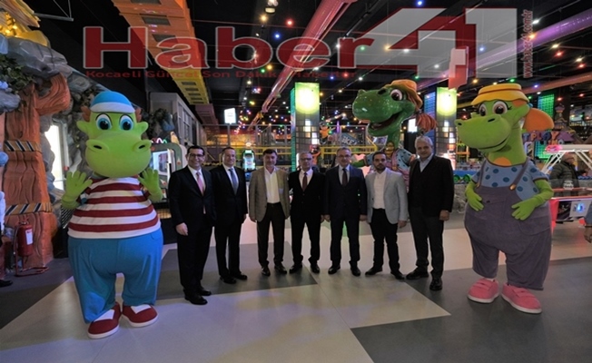 TÜRKİYE’DE BİR İLK OLAN DİNO LİNO FUN PARK GEBZE CENTER’DA AÇILDI