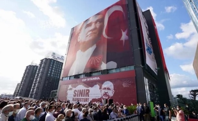 CHP İstanbul İl Başkanlığı'na saldırı iddiası!
