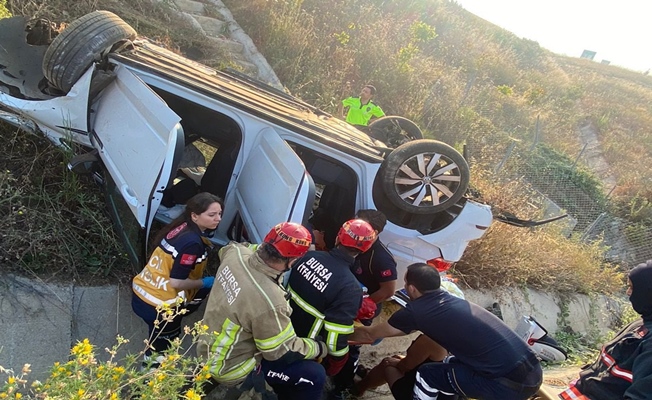 Bursa'da otoyolda trafik kazası: 5 yaralı