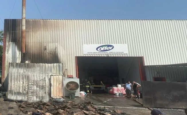 Kocaeli'de bir fabrikada  yağ kazanı patladı! 2 işçi yaralandı