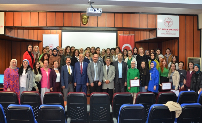 BURSA’DA EBE VE HEMŞİRELERE ACİL OBSTETRİK BAKIM EĞİTİMİ DÜZENLENDİ