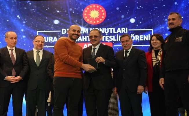 Adana'da deprem konutları hak sahiplerine teslim edildi