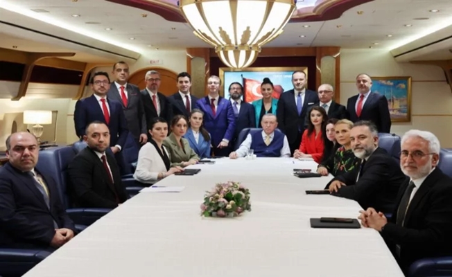 Bataklığı kuruttuk, sinekleri temizliyoruz