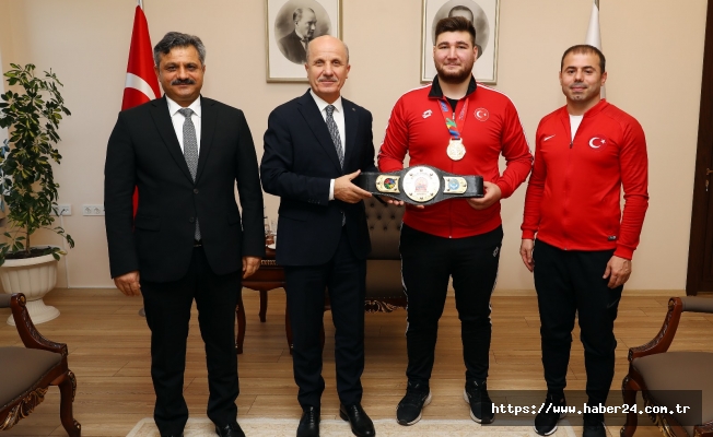 Yükseköğretim Kurulundan Milli Sporculara Destek