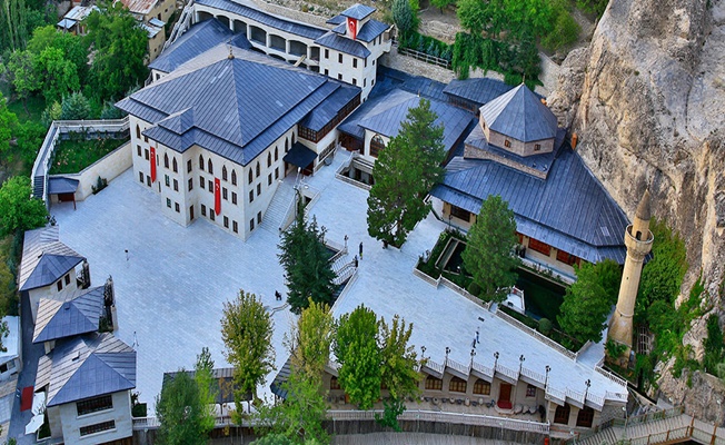 Somuncu Baba Camii Ve Türbesi 