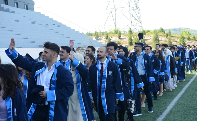 Sakarya Üniversitesi (SAÜ) Tıp Fakültesi Öğrencileri Mezun Oldu