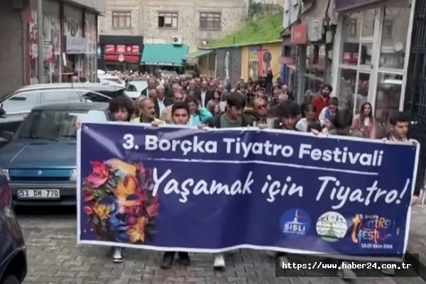 Artvin Borçka'da Tiyatro Festivali ile üçüncü buluşma