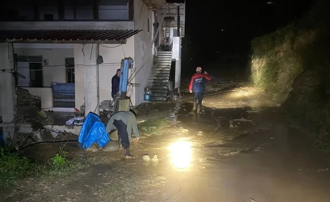 Rize'de heyelan riskinden dolayı 16 konuta tedbiren tahliye