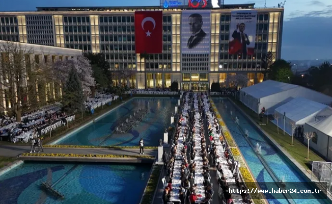 Saraçhane'de Kadir Gecesi buluşması